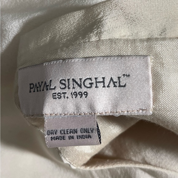 Authentic PAYAL SINGHAL SHARARA OUTFIT - Picture 4 of 4